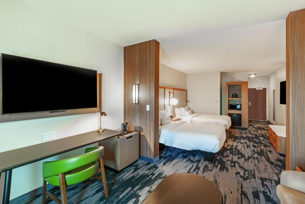 Studio with Two Queen Beds and Sofa Bed interior